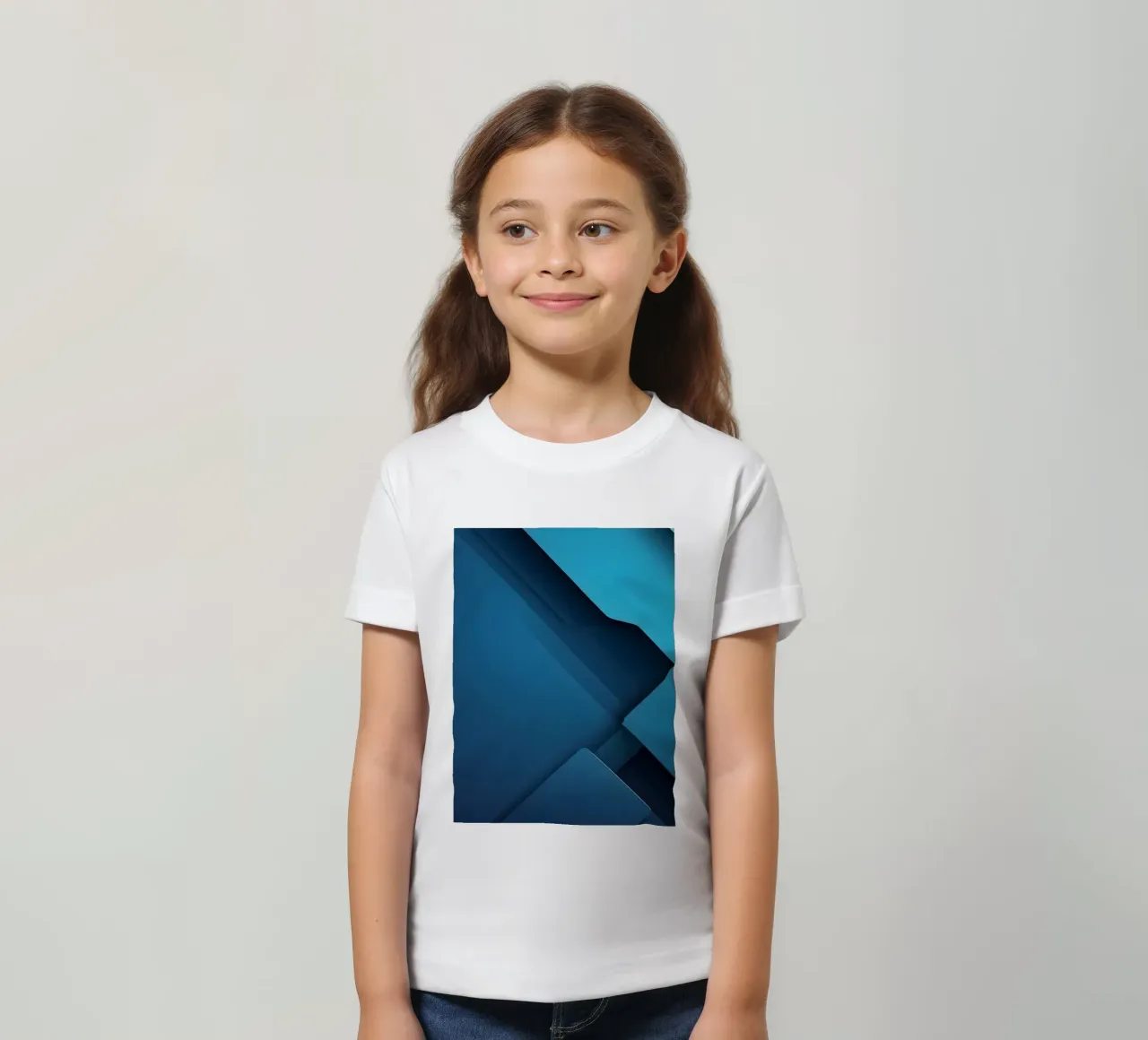 Design astratto di forme geometriche blu t-shirt bambini da DesignDoodle