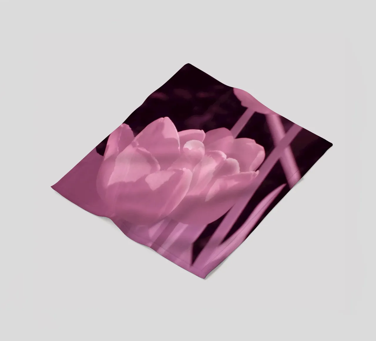 Delicati fiori di tulipano in luce infrarossa coperta in pile da Alexandra Joseph Fotomomente