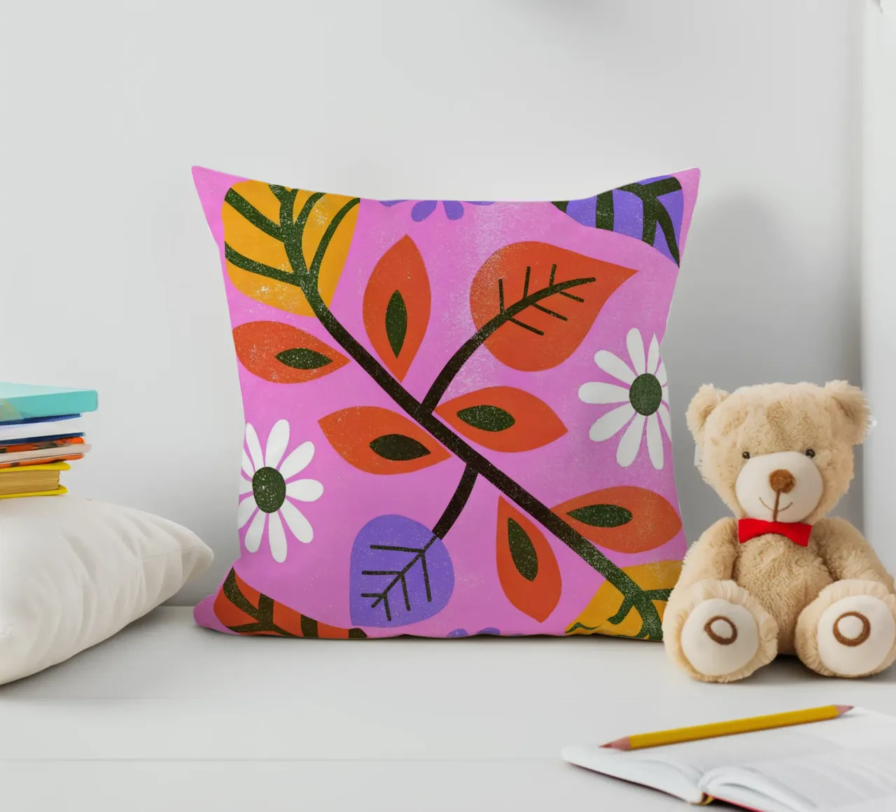 Fiori e foglie retrò pop cuscino da THE LATEST SHOP