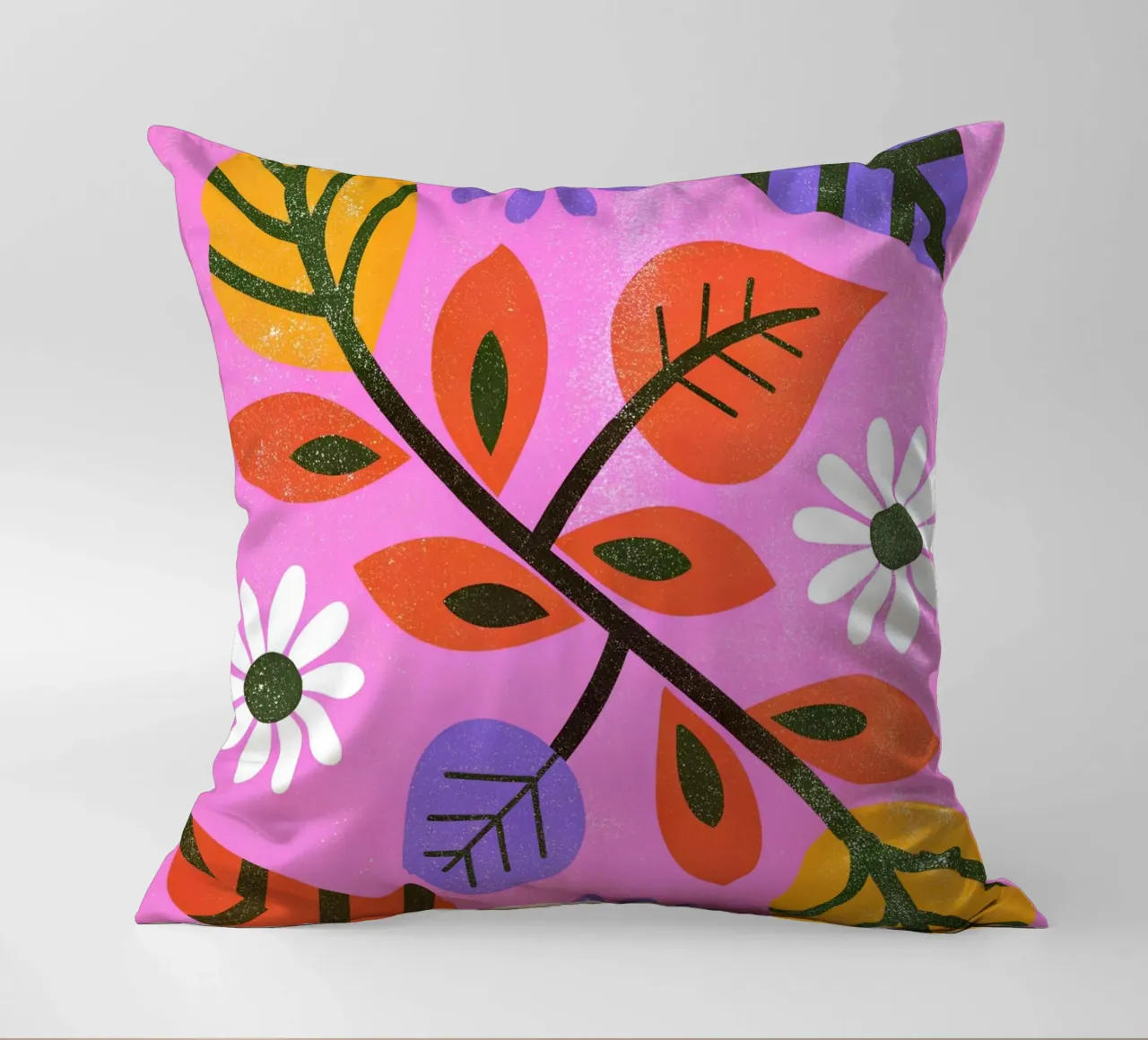 Fiori e foglie retrò pop cuscino da THE LATEST SHOP