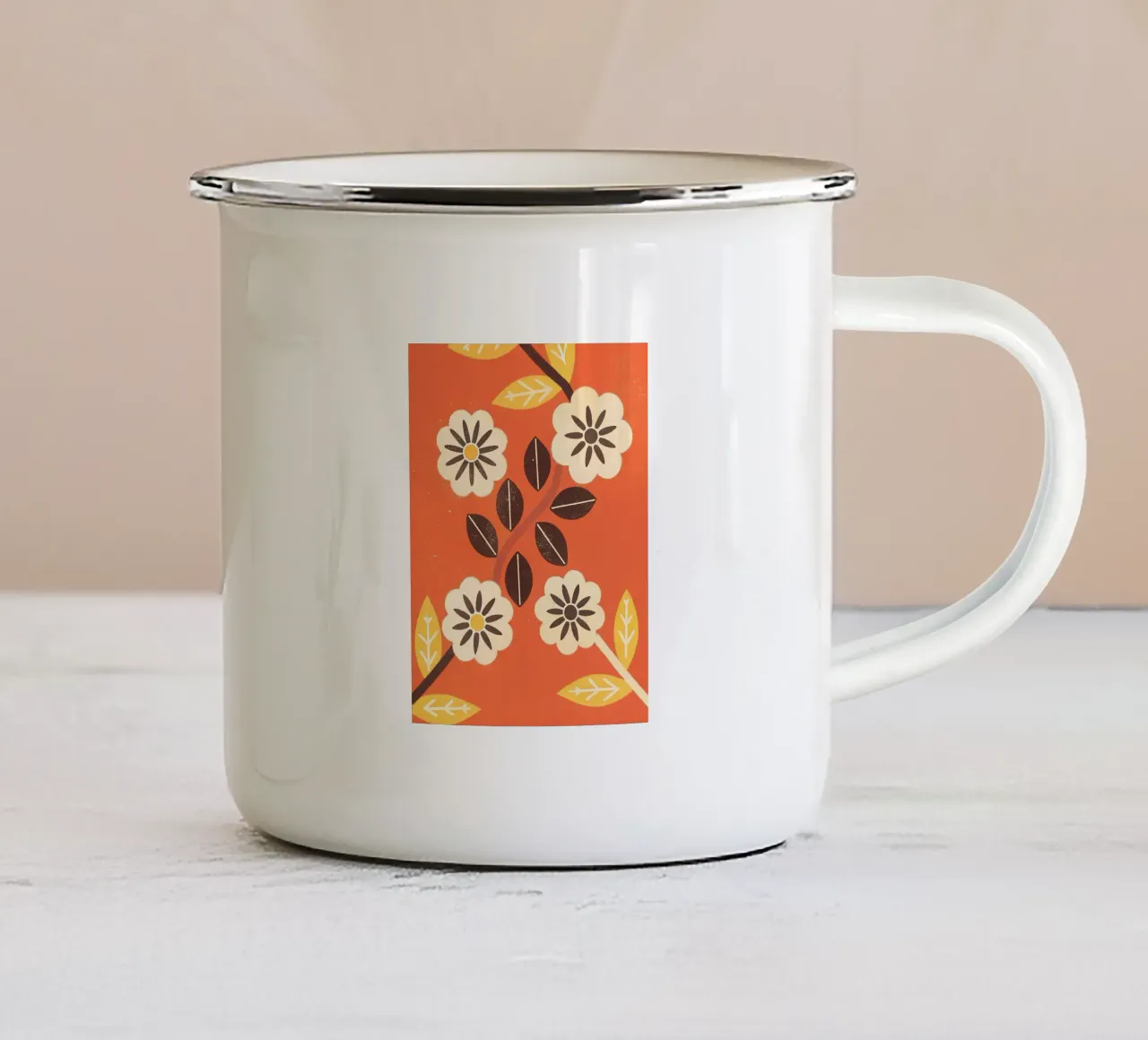 Fiori e foglie retrò pop tazza in smalto da THE LATEST SHOP