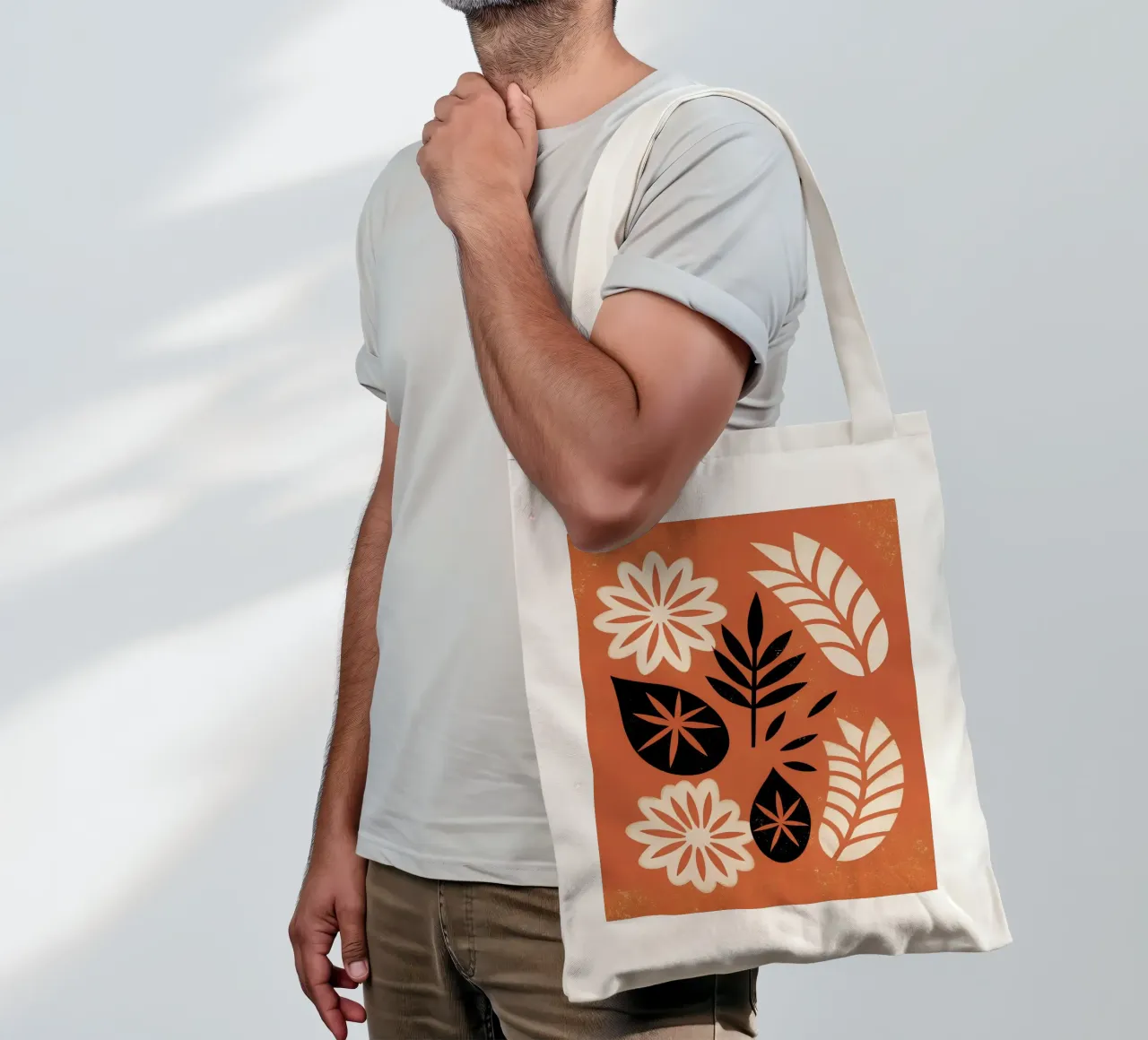 Fiori e foglie retrò pop borsa in juta da THE LATEST SHOP