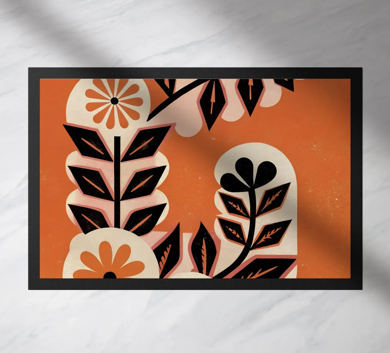 Fiori e foglie retrò pop zerbino da THE LATEST SHOP