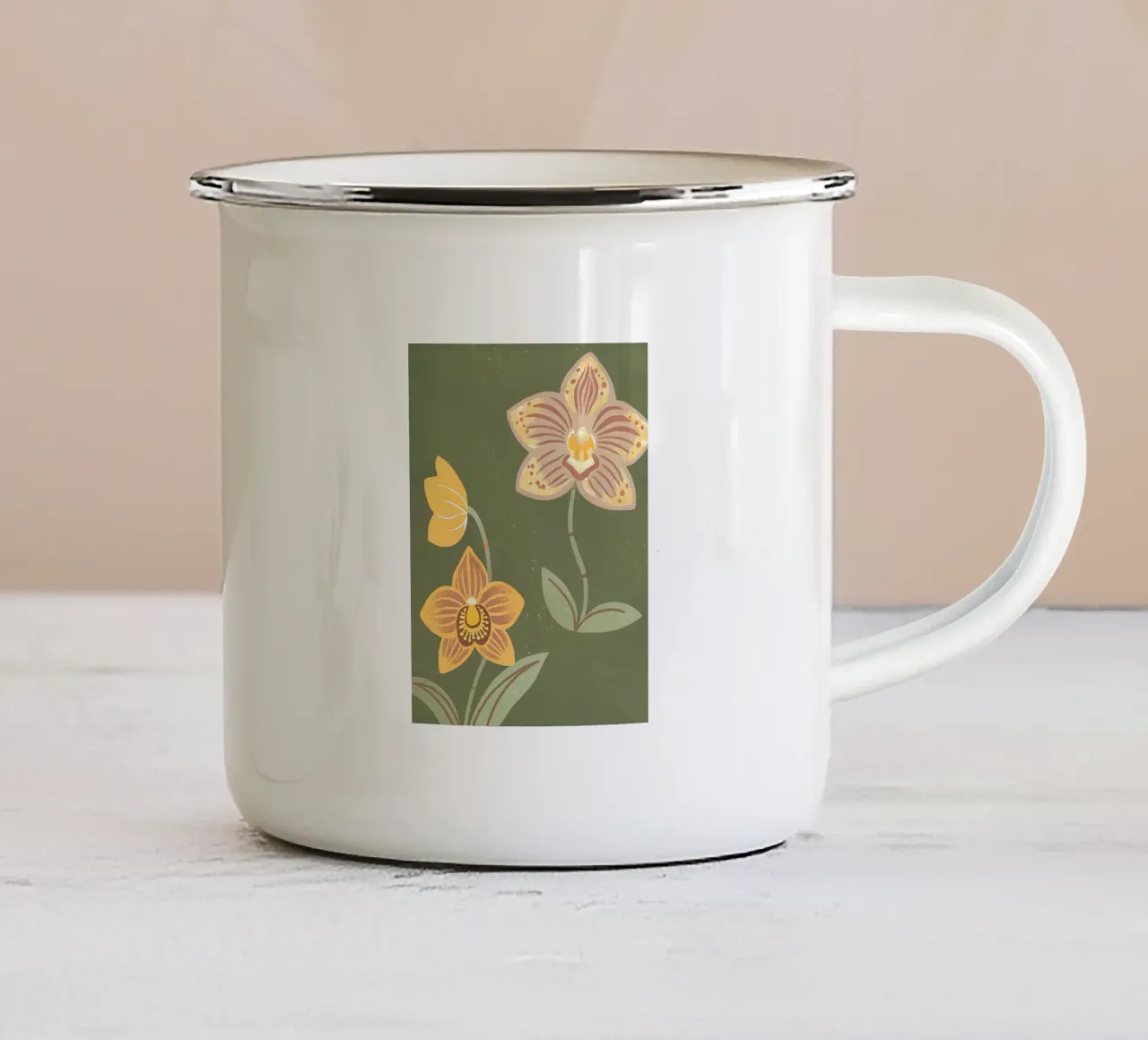 Fiori retrò pop tazza in smalto da THE LATEST SHOP