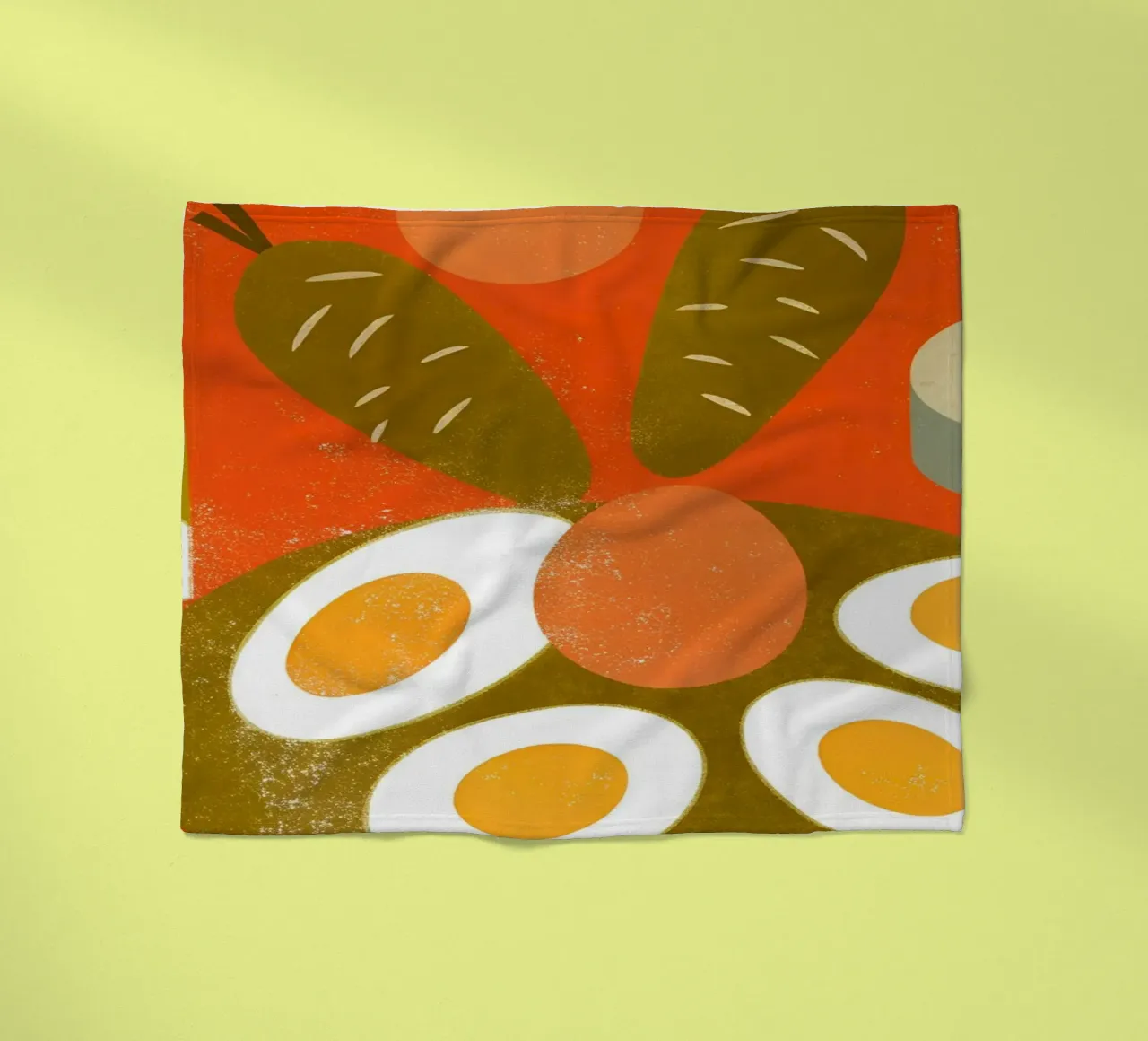 Retro Pop Ei Essen Fleecedecke von THE LATEST SHOP