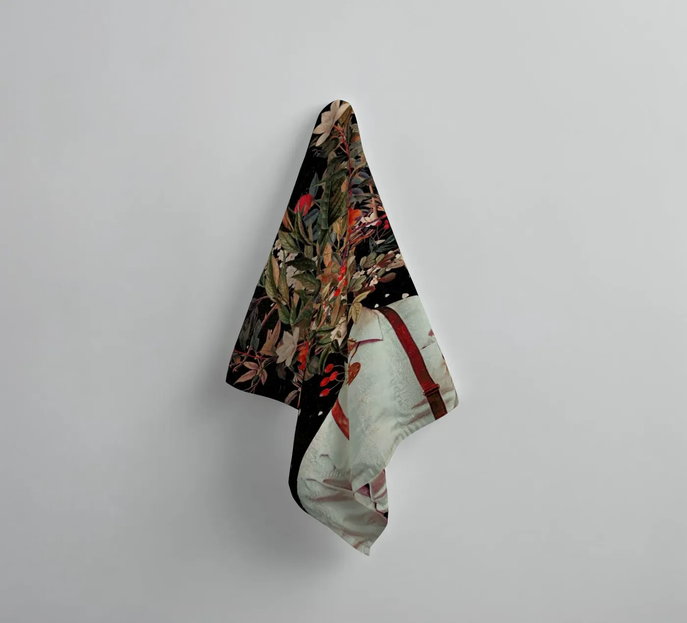 Foliage towel by Frank Moth