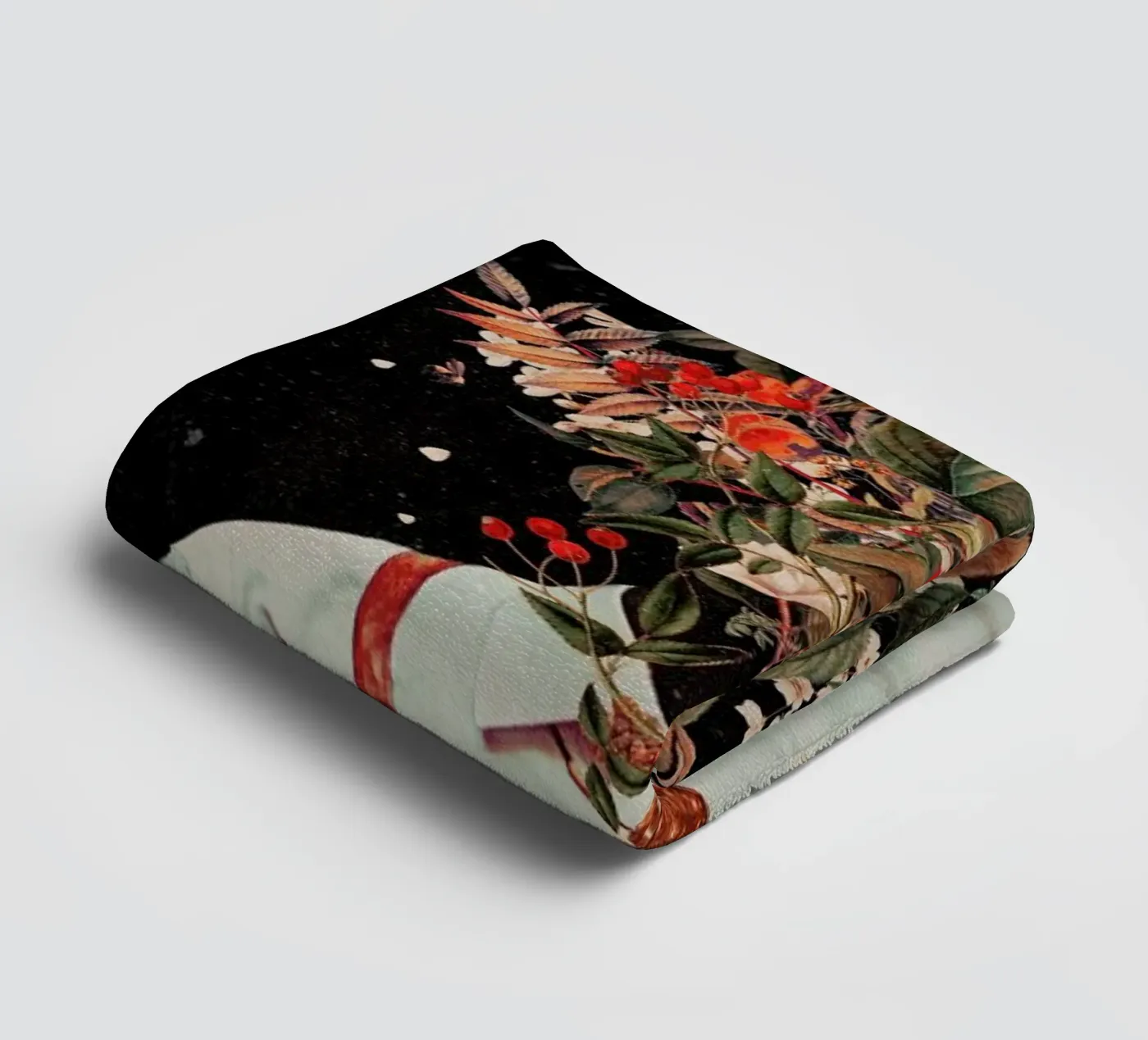 Foliage towel by Frank Moth
