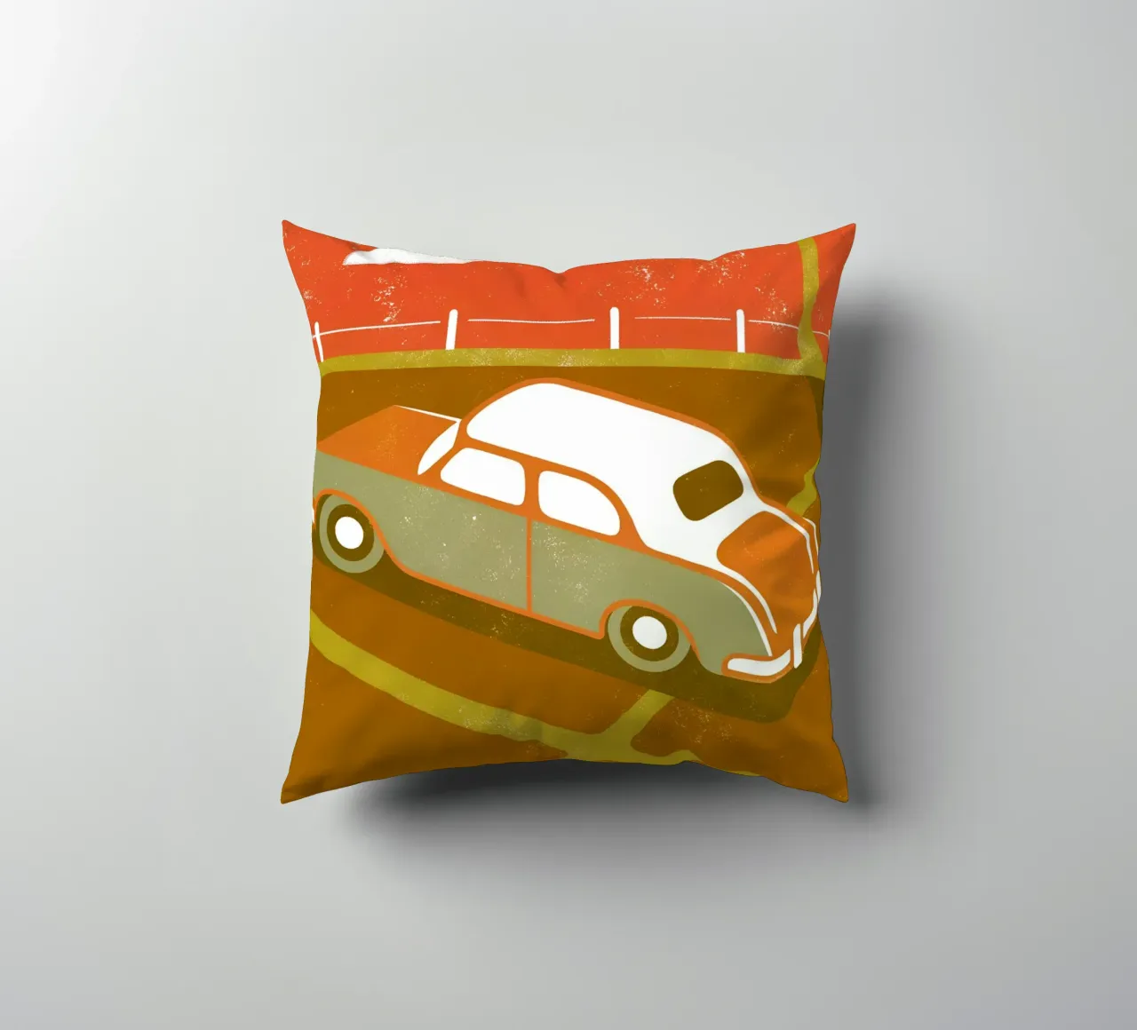 Auto d'epoca Pop Retro cuscino da THE LATEST SHOP