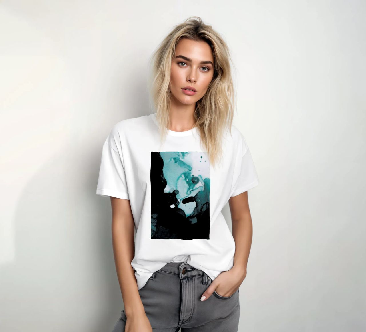 Abstract Forest 1 of 3 t-shirt da Studio Nahili