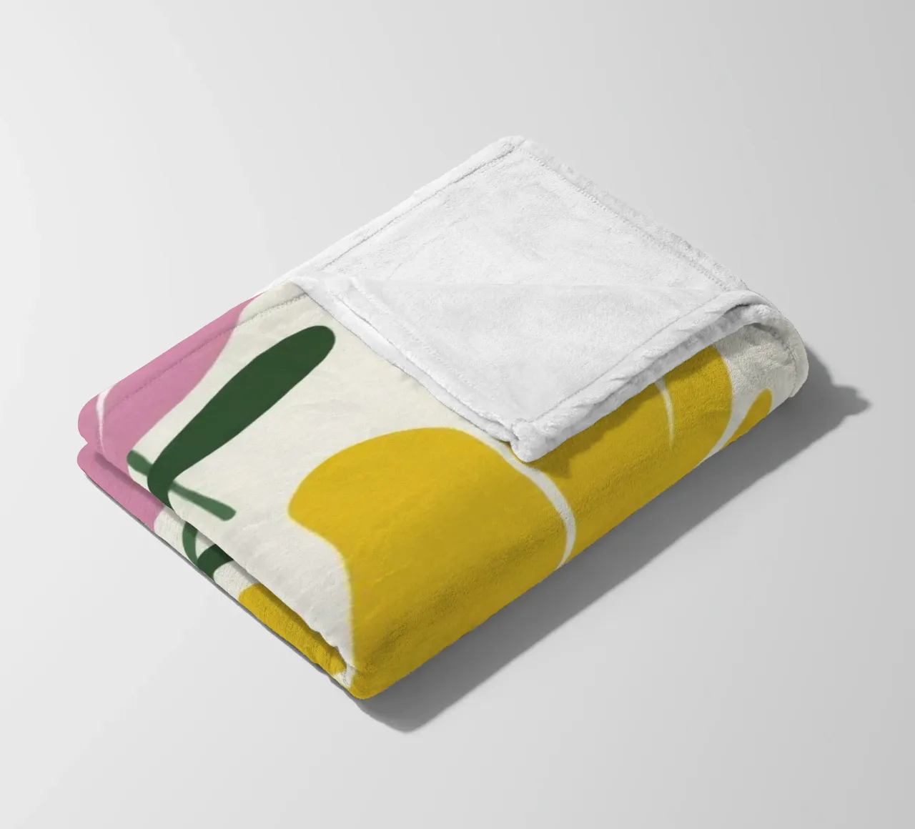 Forme botaniche astratte di fiori primaverili in un mix di colori retrò coperta in pile da Modern Muse
