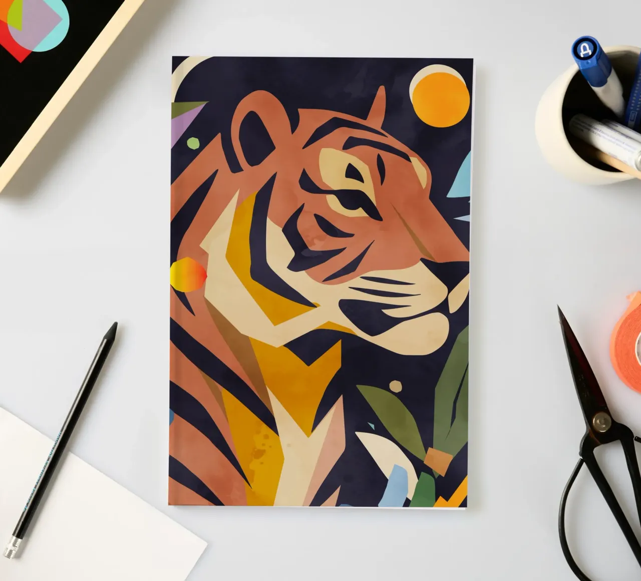Abstrakter Tiger im künstlerischen Stil – Kraftvolles Motiv Notizbuch von namosh