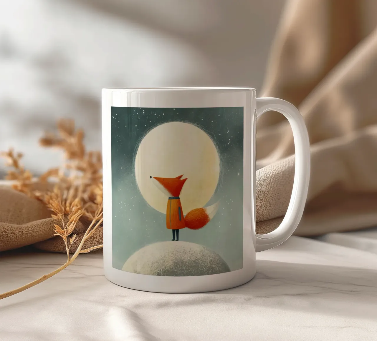 Piccola volpe sulla terra con luna e stelle - Minimal Art tazza in ceramica da Modern Muse
