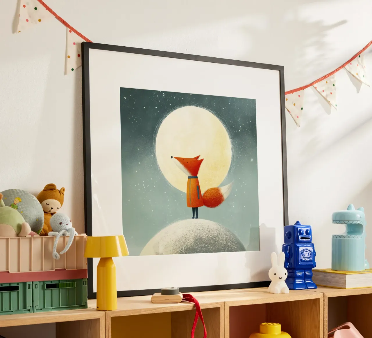 Piccola volpe sulla terra con luna e stelle - Minimal Art poster da Modern Muse