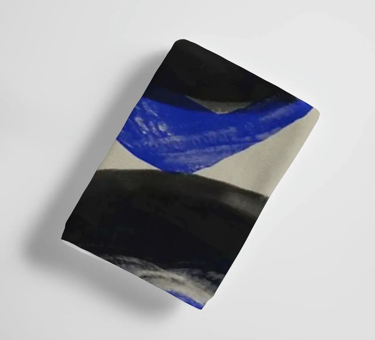 Traits abstraits noirs et bleus serviette de bain de Little Dean