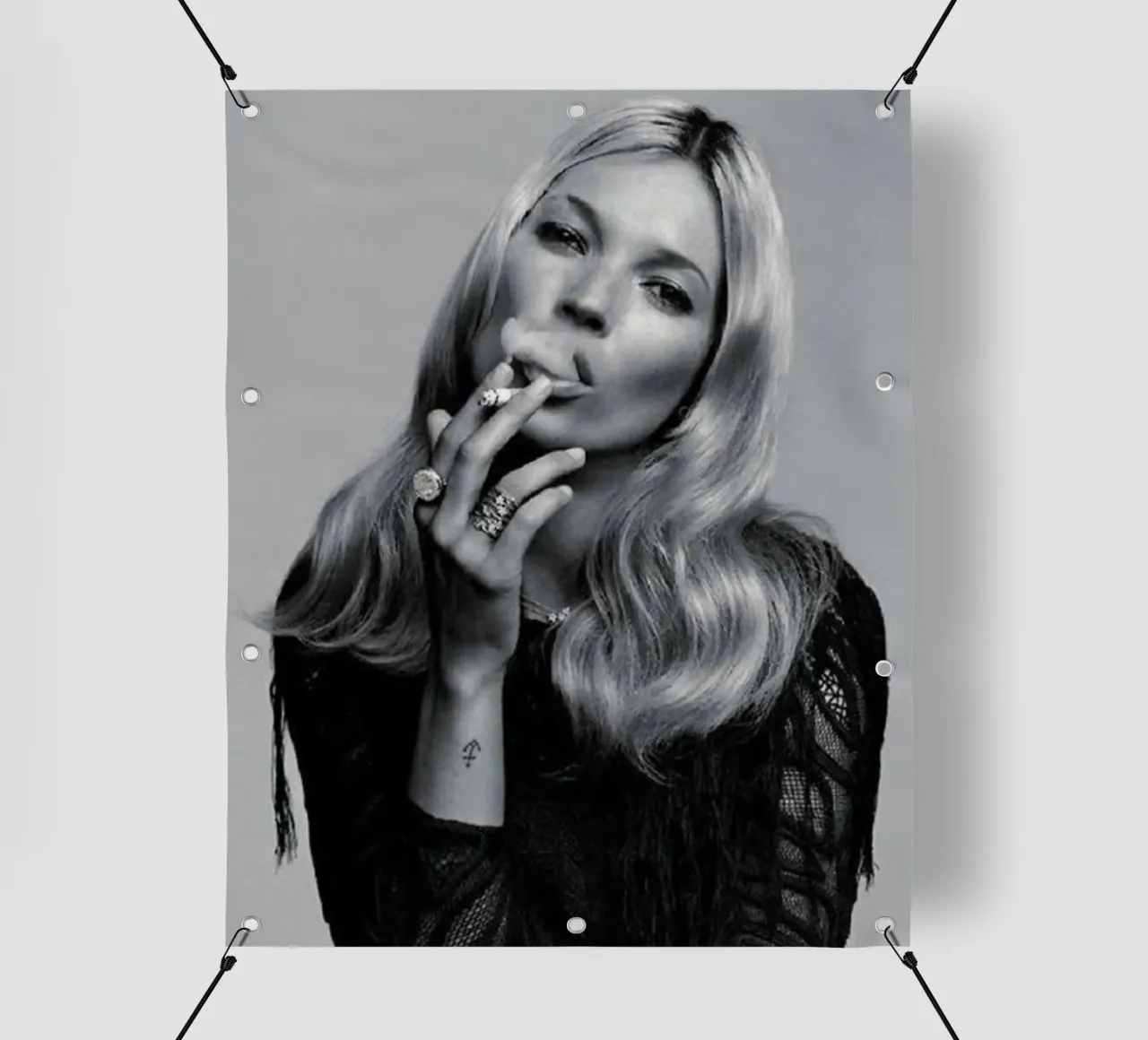 Ragazza che fuma telo in pvc da Alex happy shop
