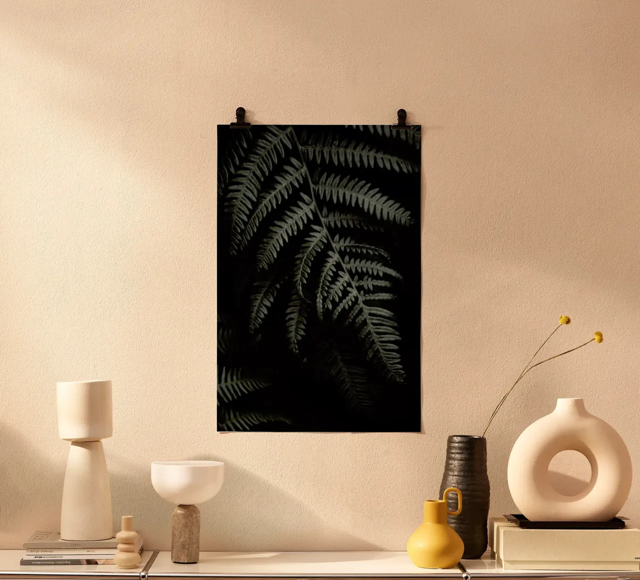 Dark Forests Fern poster con telaio in legno da Studio Nahili