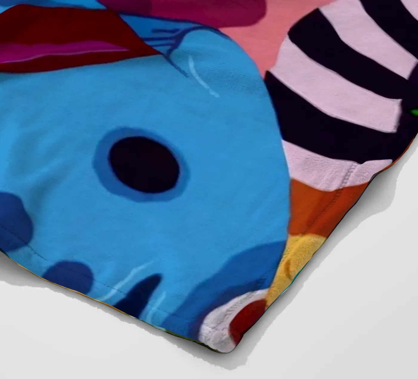 Lively Patterned Dreamscape fleece blanket by Monarco Virtuoso