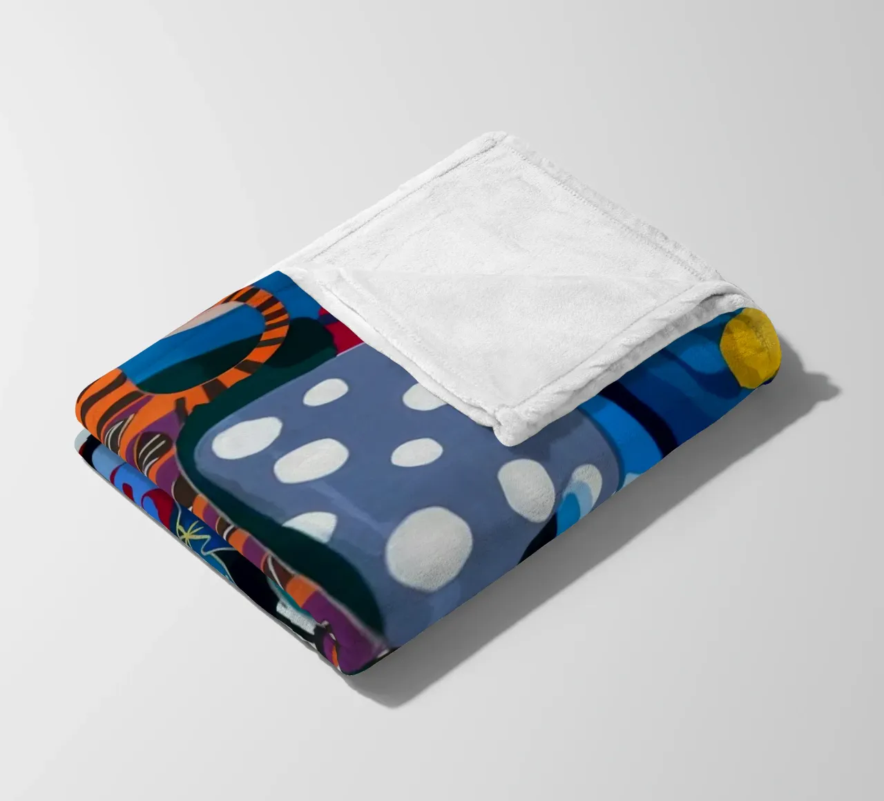 Dynamic Patterned Symphony fleece blanket by Monarco Virtuoso