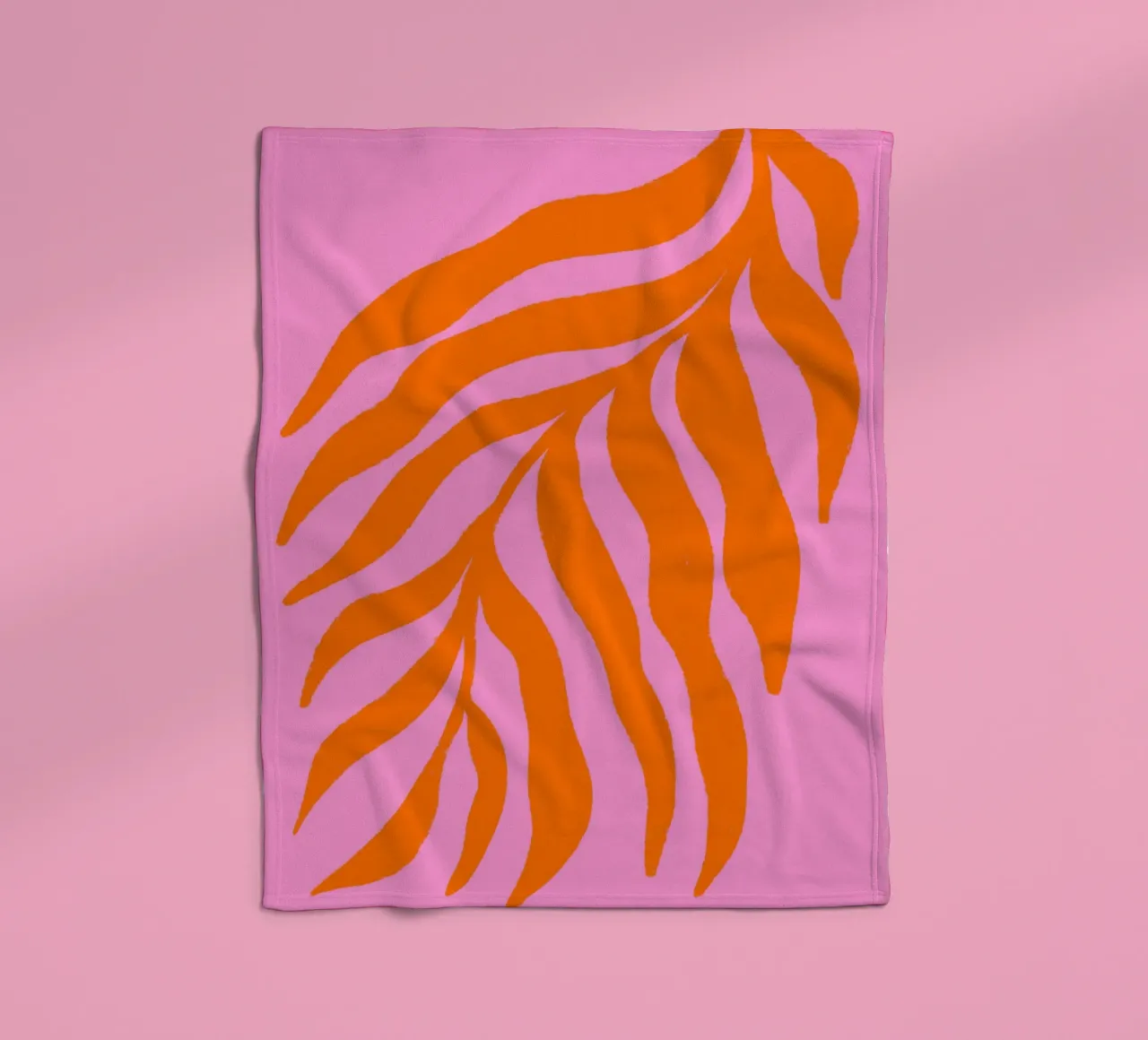 Orange Silhouette Strukturierter Zweig auf Rosa 3 Fleecedecke von Wackapacka