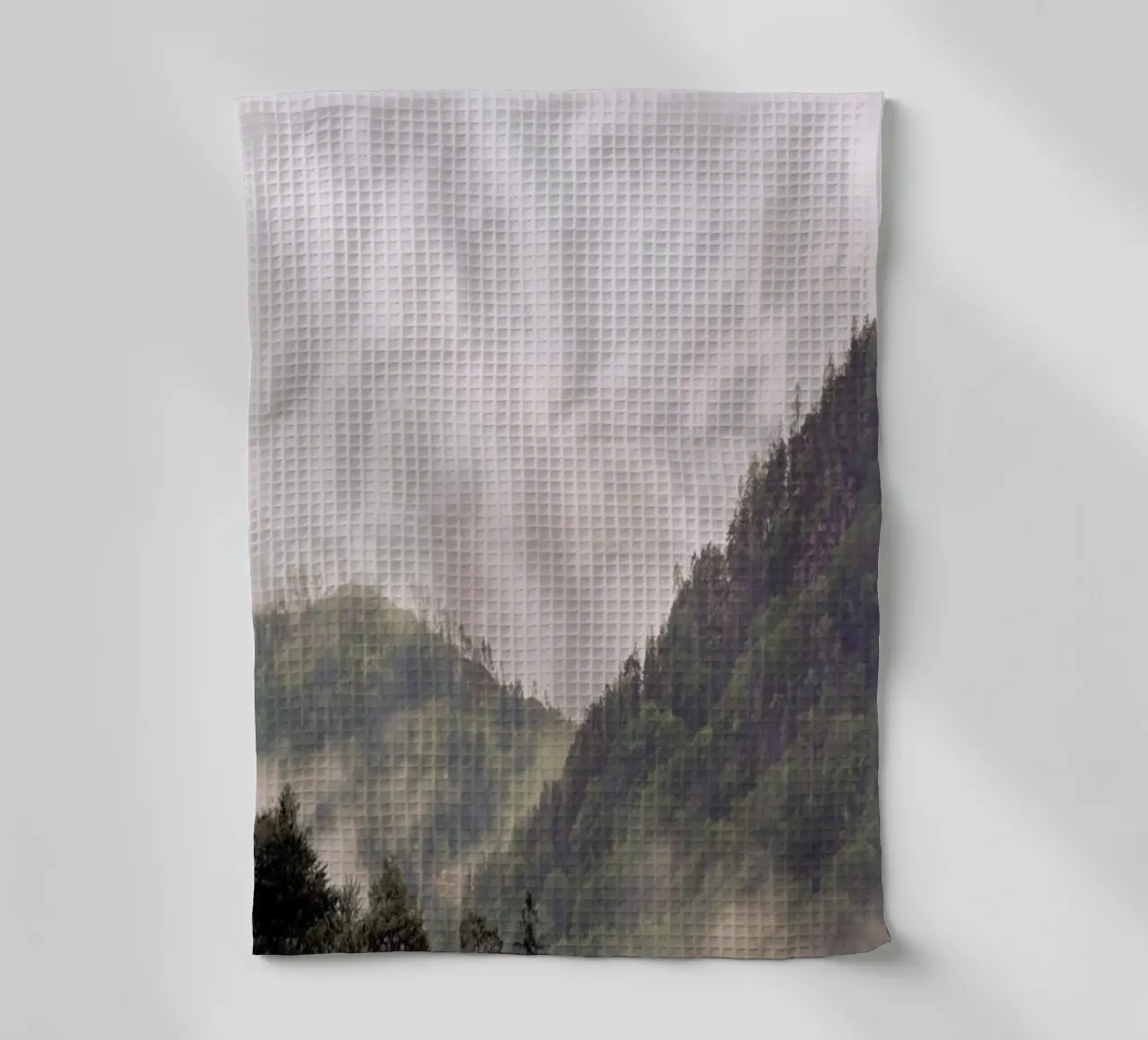Misty Moody Woods Geschirrtuch von Studio Nahili