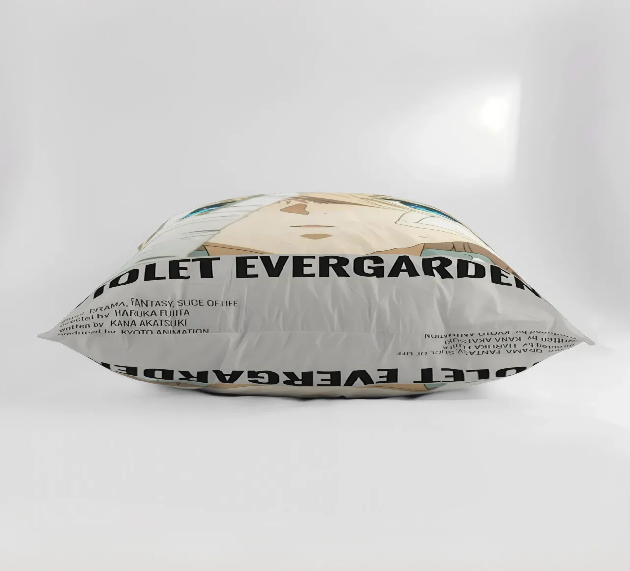 VIOLET EVERGARDEN 208 decorative cushion by Totoya