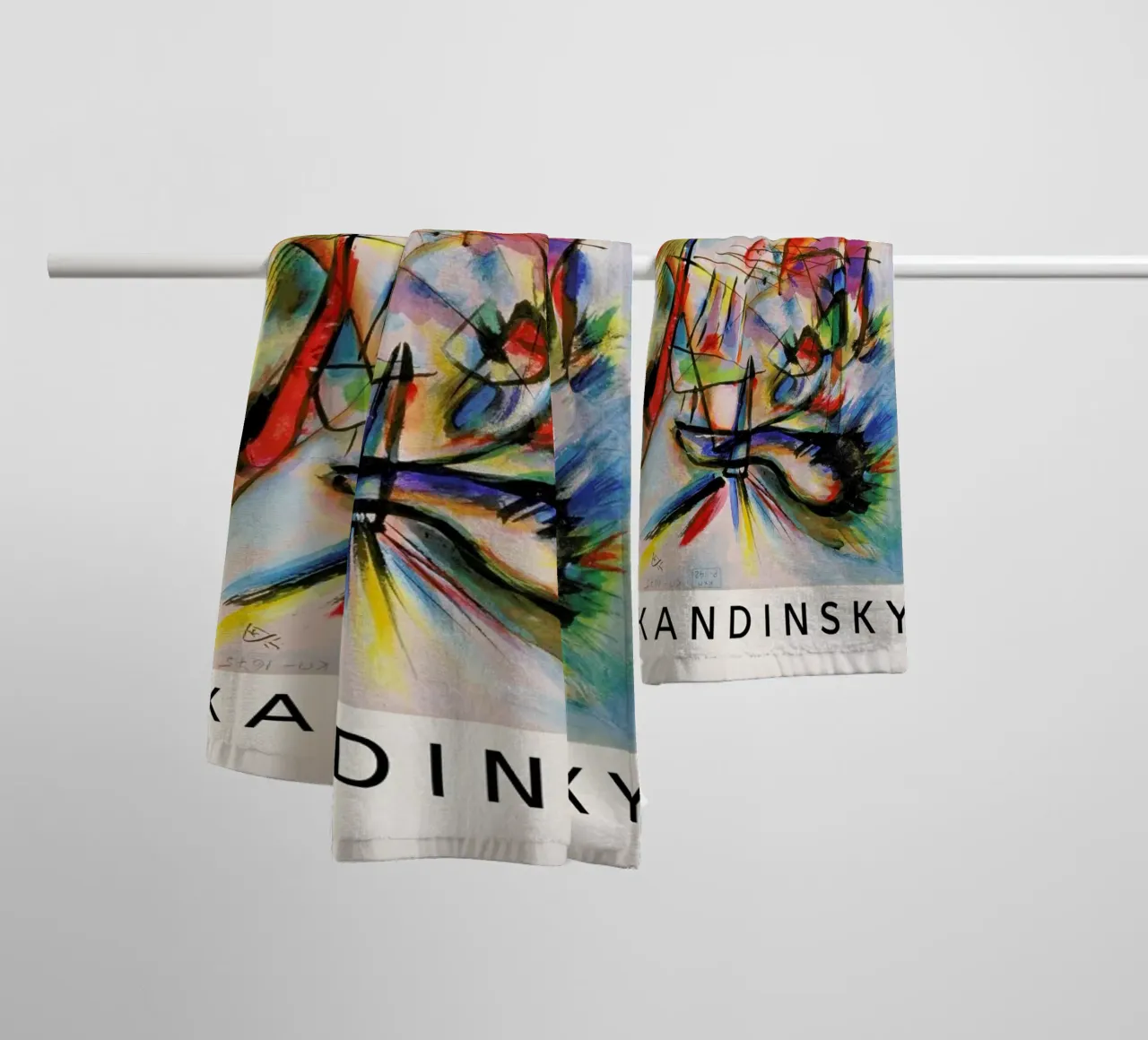 Kandinsky - Komposition Zwecklos towel by ARTOTHEK