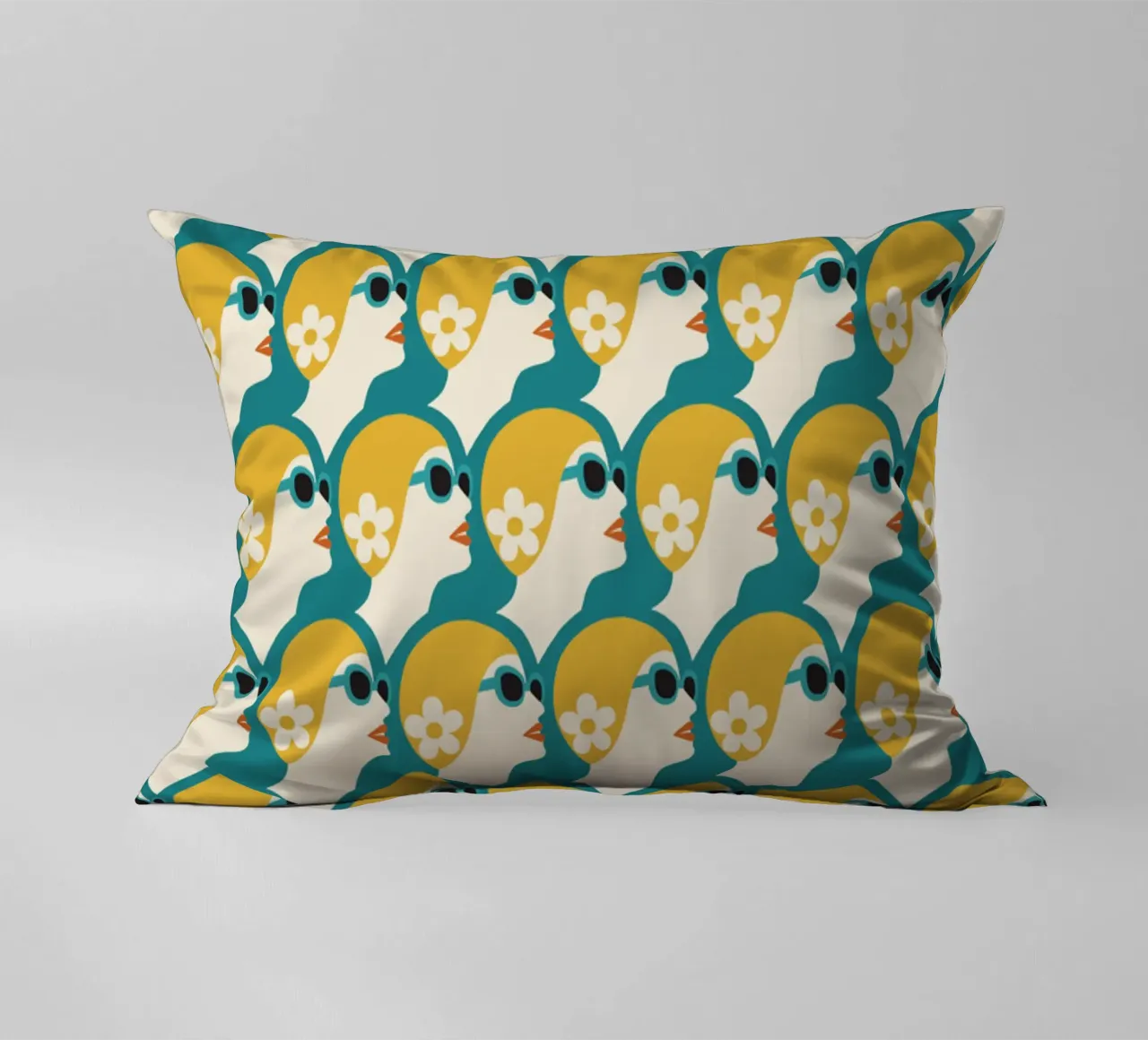 Nuotatore di mare Stile Pop Art Donna retrò con cuffia da bagno Oro verde acqua cuscino da Pemilyland
