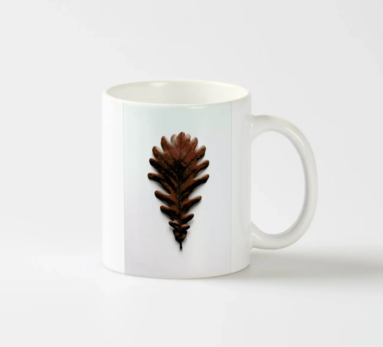 Shapes - Grafic Oak Leaf tazza in ceramica da Studio Nahili
