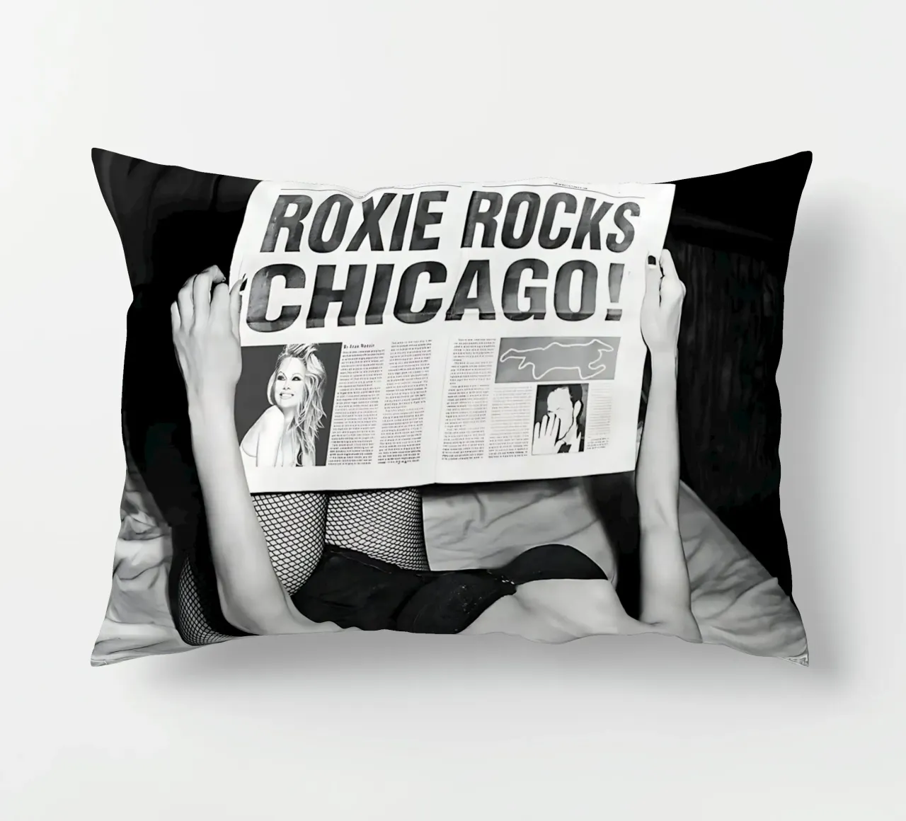Screams decorative cushion by Takeme