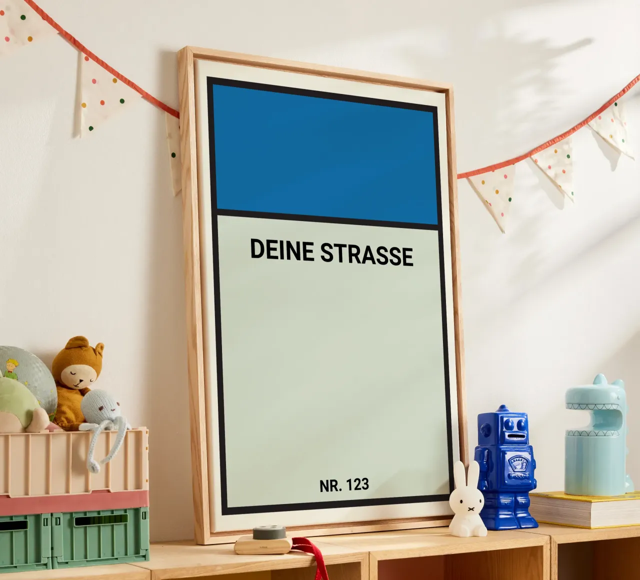 Poster stile Monopoly blu - La vostra via e il vostro numero civico tela con Cornice a cassetta da FRAMELY