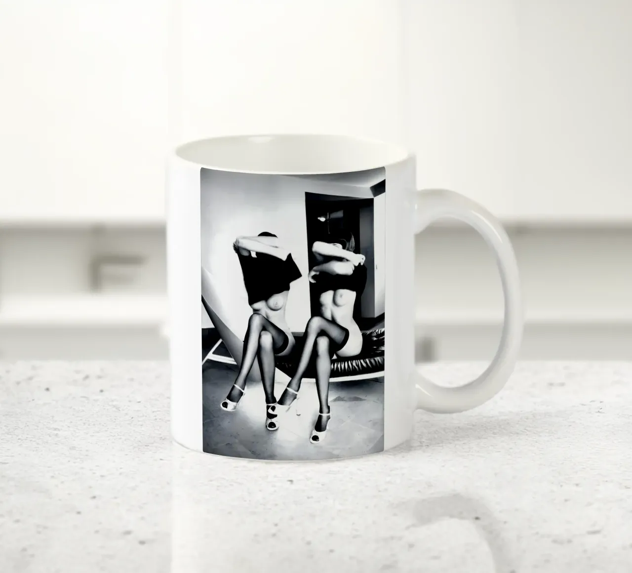Due ragazze tazza in ceramica da Takeme