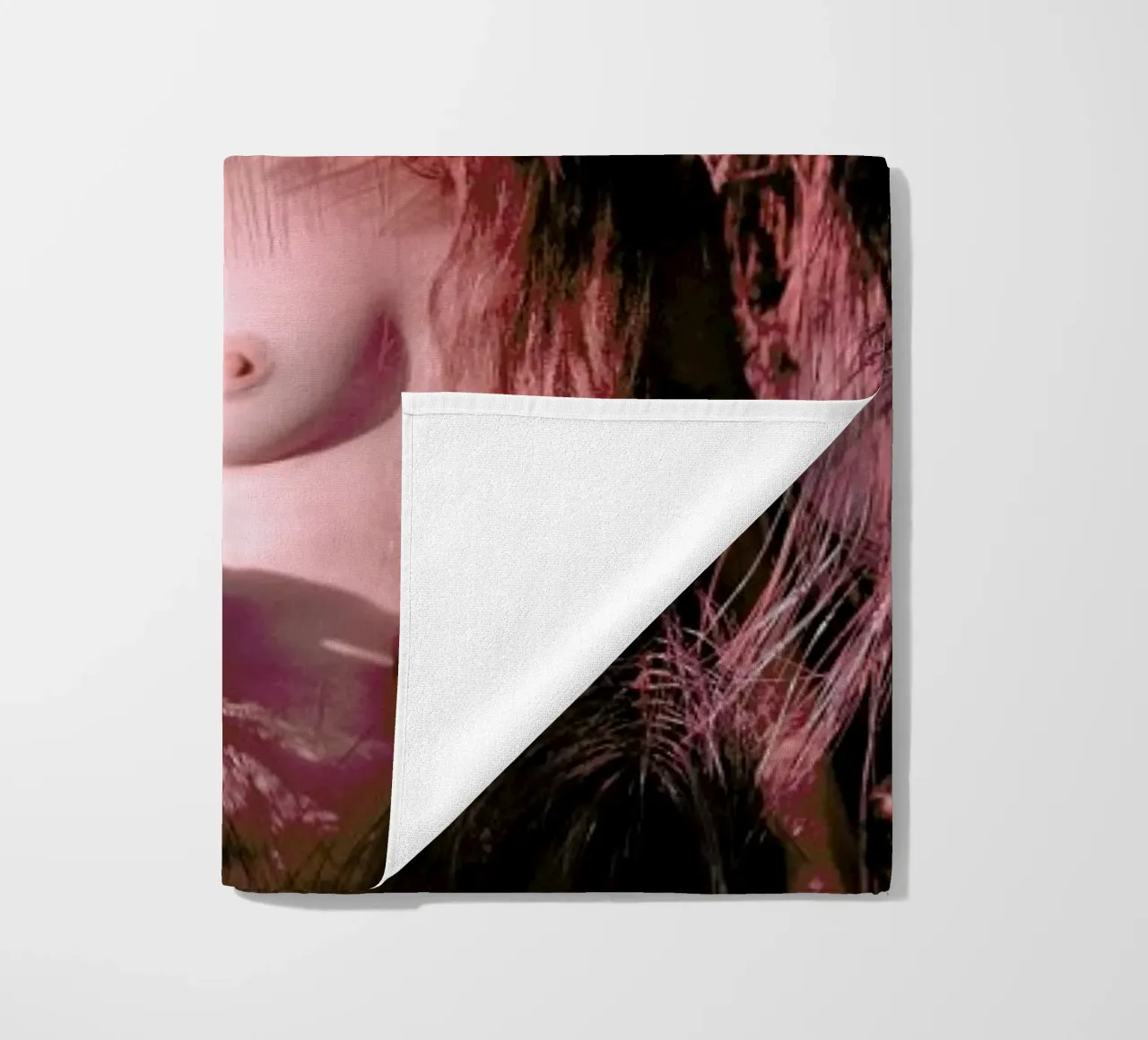 HARDEST SOFT 2 telo mare da Ana Topoleanu