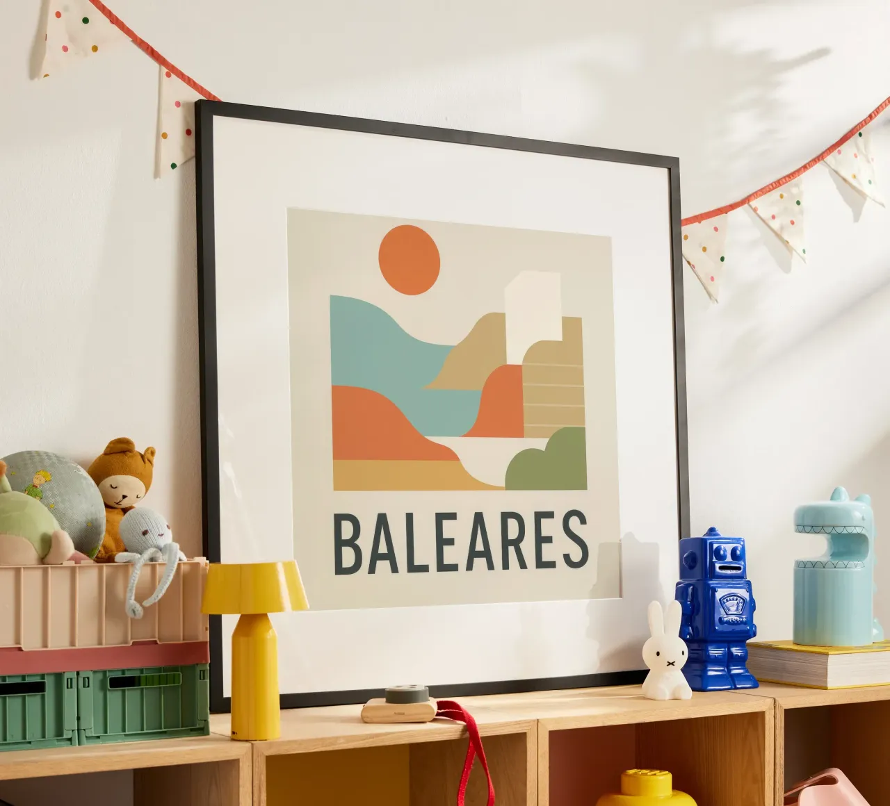 Fuga solare alle Baleari poster con telaio in legno da JETLAG | affiches voyage