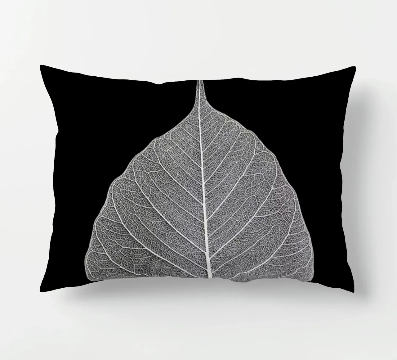 Veins of Life 2 - White Leaf cuscino da Studio Nahili