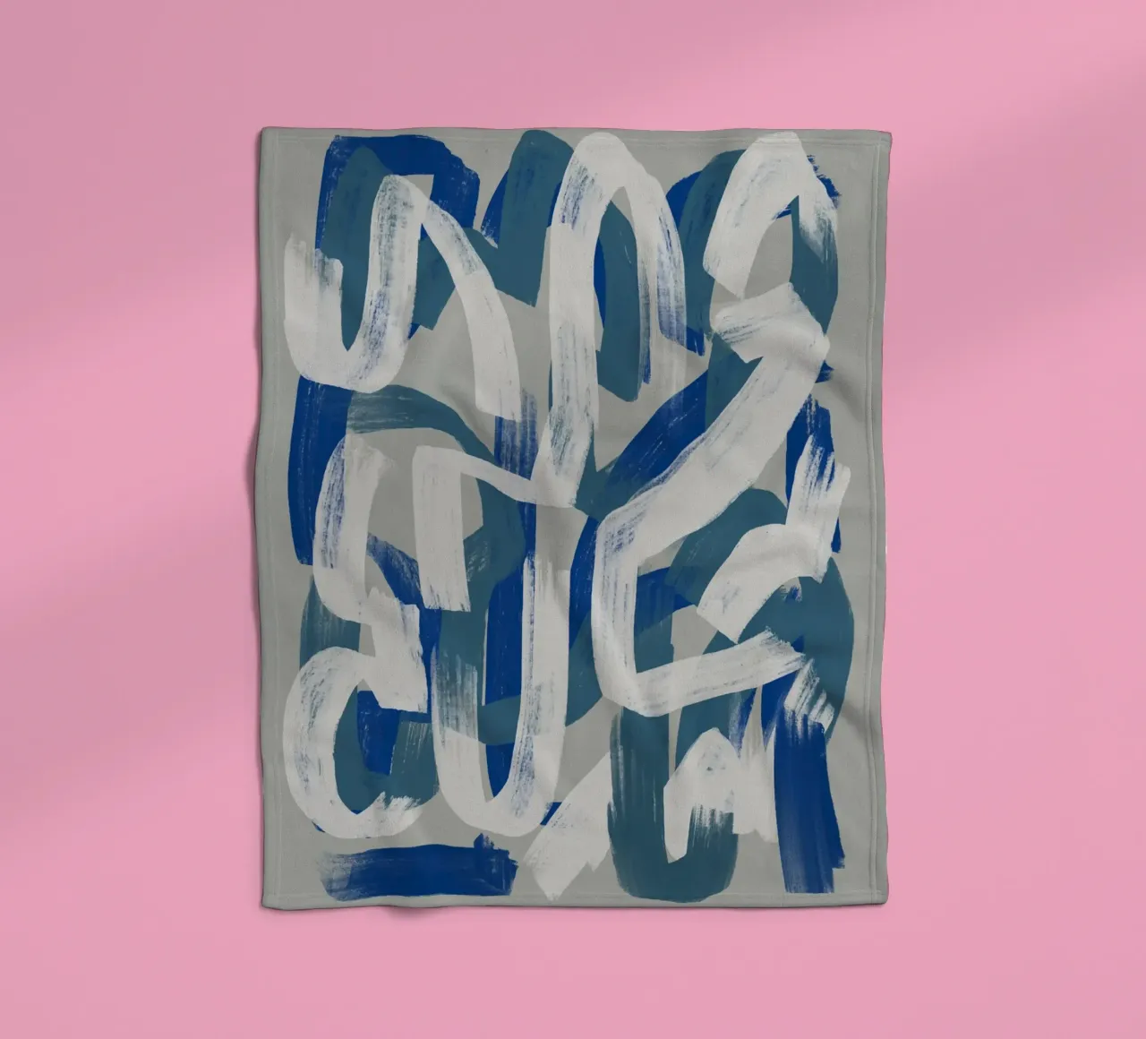 Droog penseel abstract in grijs en blauw 02 fleecedeken van Little Dean