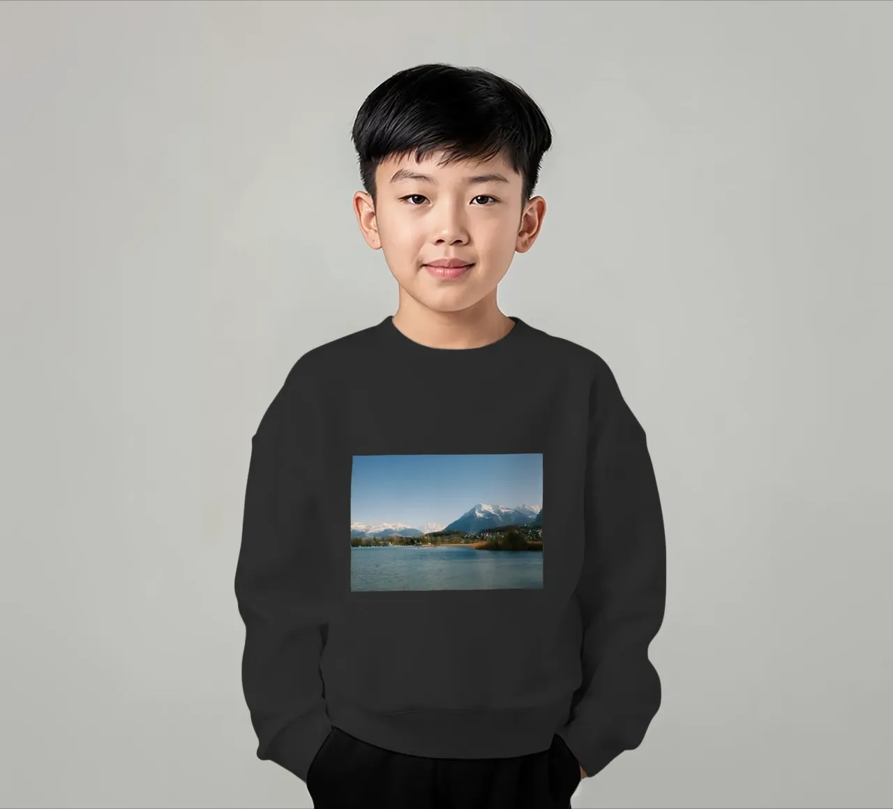 Spring Calm at the Foot of the Niesen felpa bambino da FujiSwiss