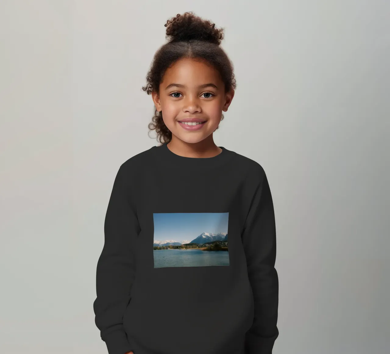Spring Calm at the Foot of the Niesen felpa bambino da FujiSwiss
