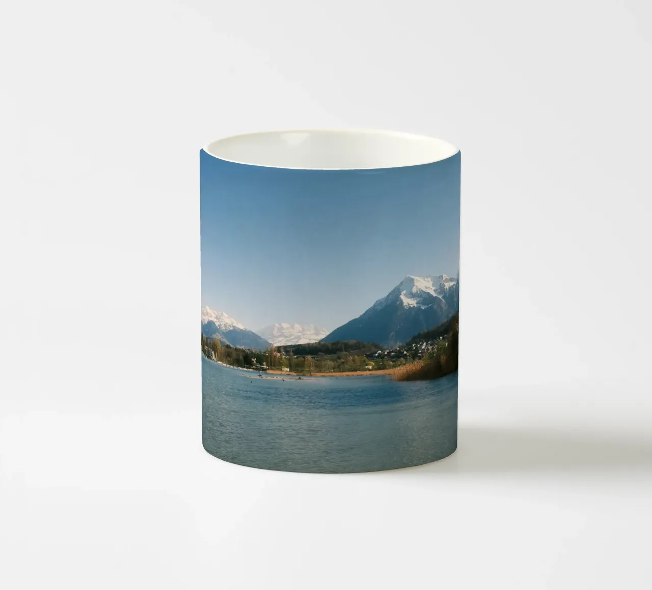 Spring Calm at the Foot of the Niesen tazza in ceramica da FujiSwiss