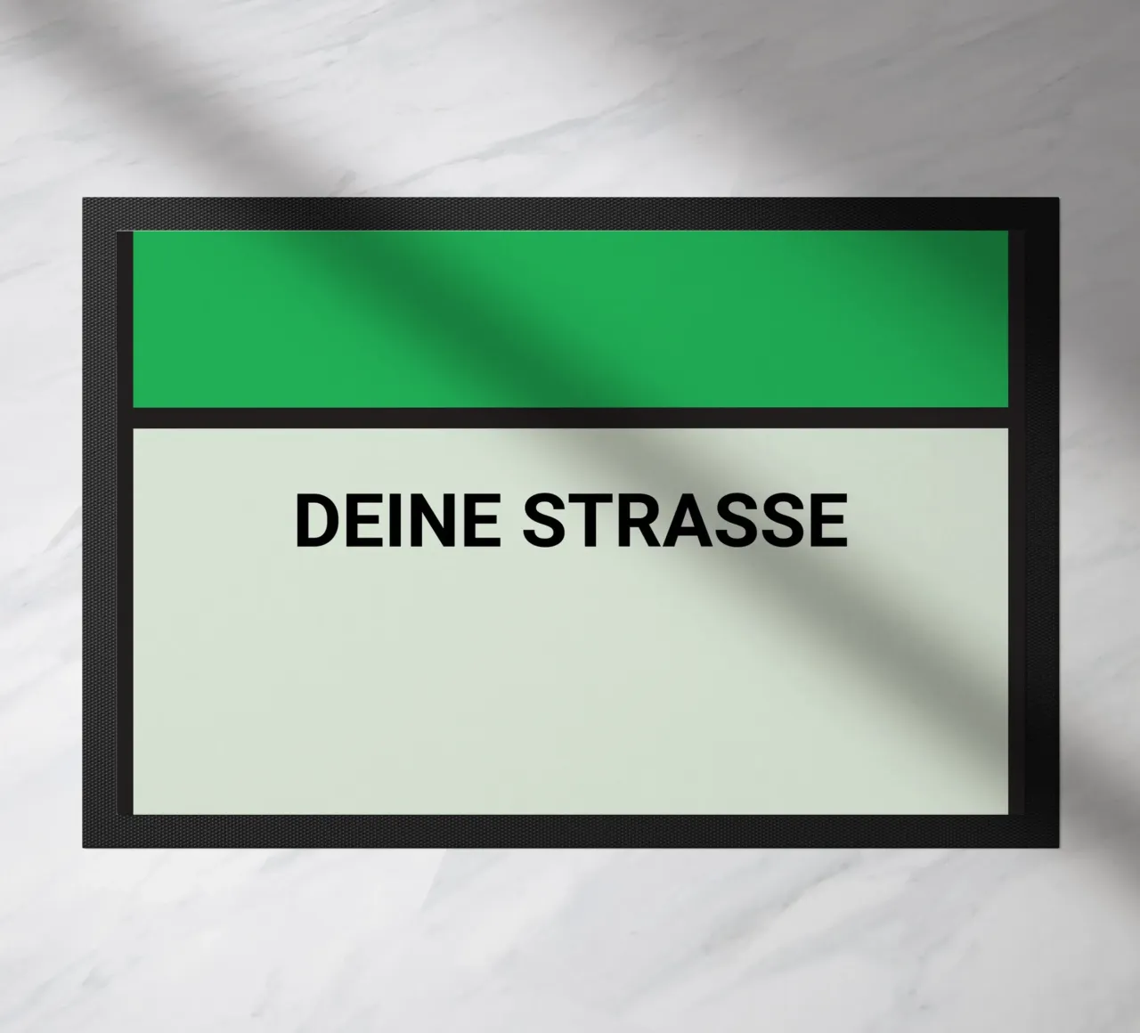 Poster verde stile Monopoly - La vostra via e il vostro numero civico zerbino da FRAMELY
