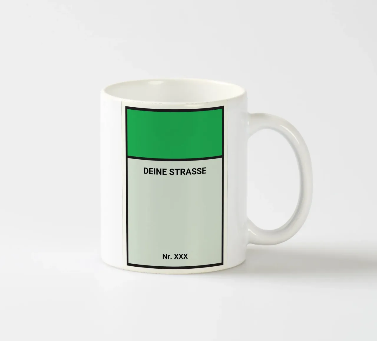 Poster verde stile Monopoly - La vostra via e il vostro numero civico tazza in ceramica da FRAMELY