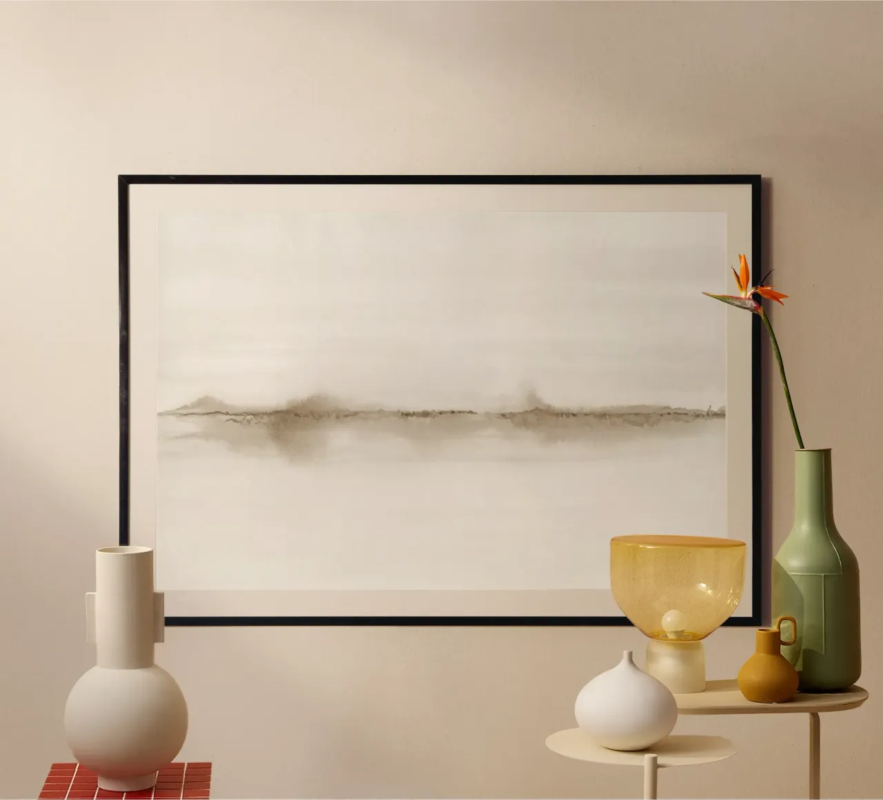 Paesaggio minimalista beige poster con telaio in legno da NouveauPrints