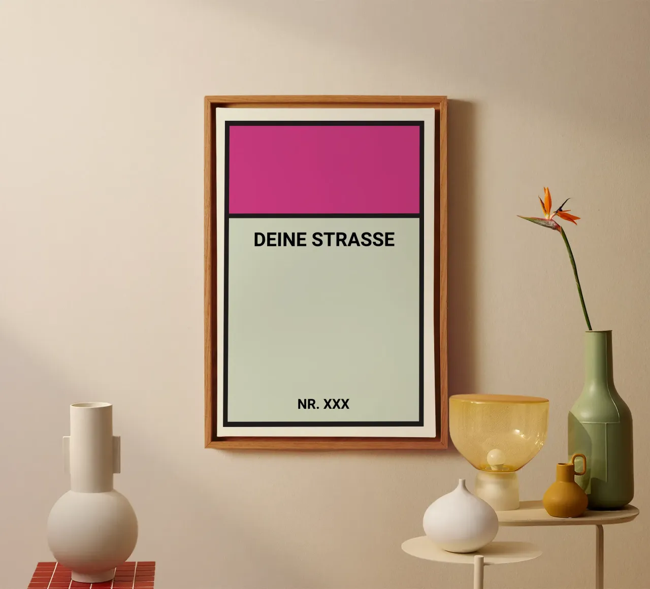 Poster stile Monopoly viola - La vostra via e il vostro numero civico tela con Cornice a cassetta da FRAMELY