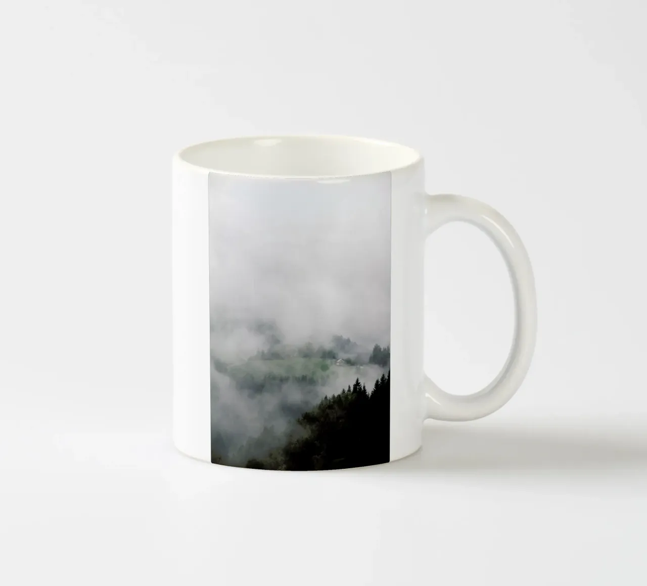 The House in the Mountains tazza in ceramica da Studio Nahili