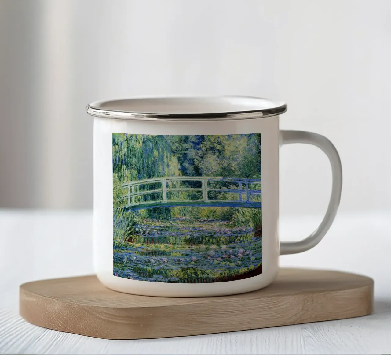 Ninfee e ponte giapponese di Claude Monet (1899) tazza in smalto da Venus Art