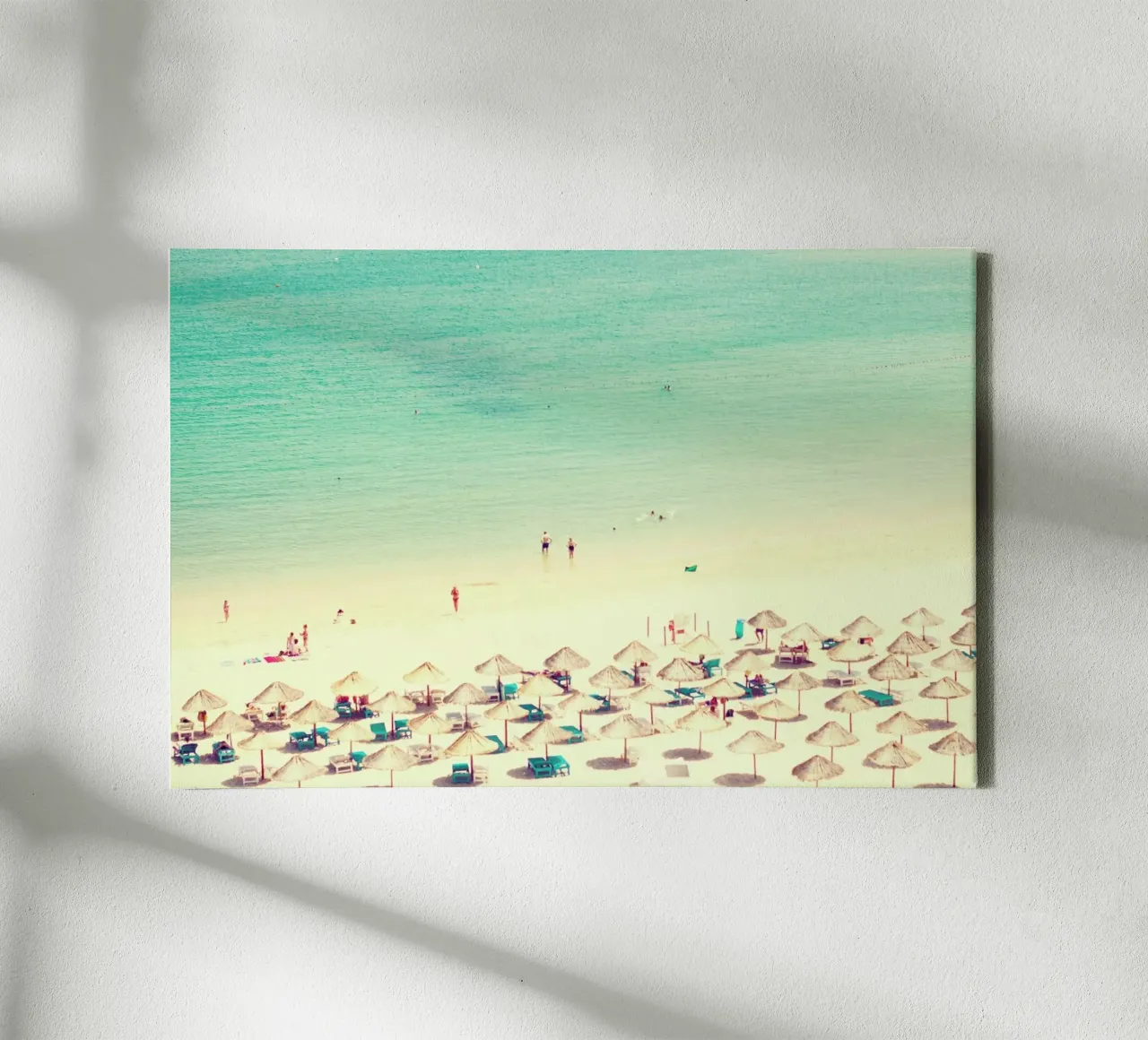 beach life tela con Cornice a cassetta da Ingrid Beddoes