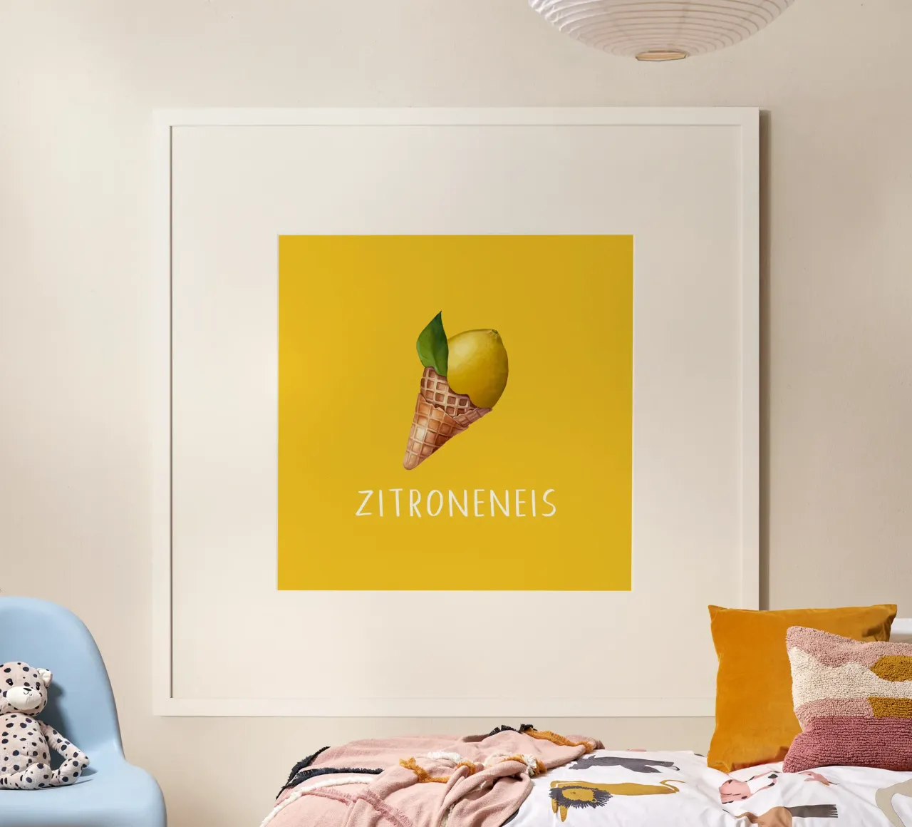 Illustration d'un cône de crème glacée au citron - Texte sur fond jaune poster avec cadre en bois de Stilrausch