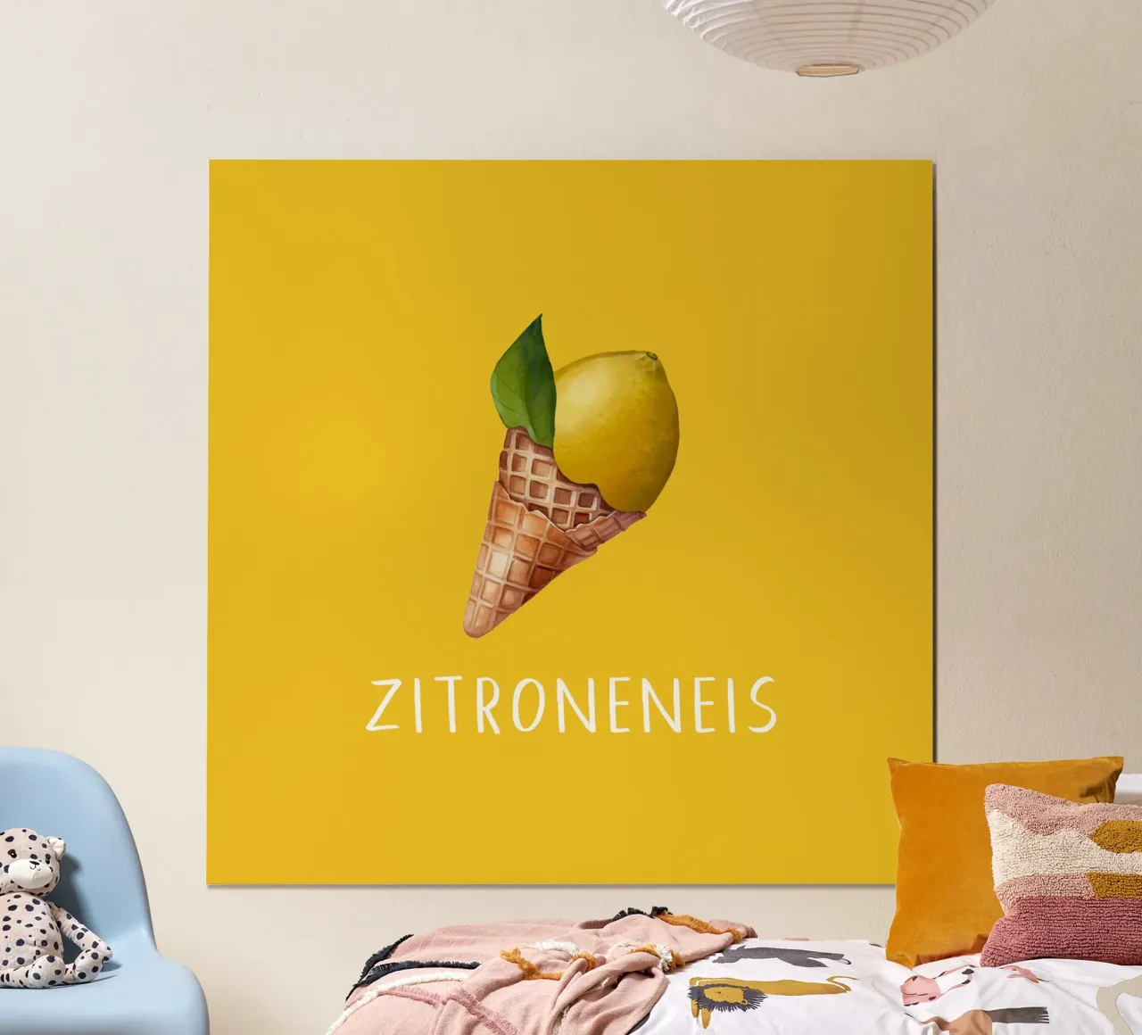 Illustration d'un cône de crème glacée au citron - Texte sur fond jaune poster avec cadre en bois de Stilrausch