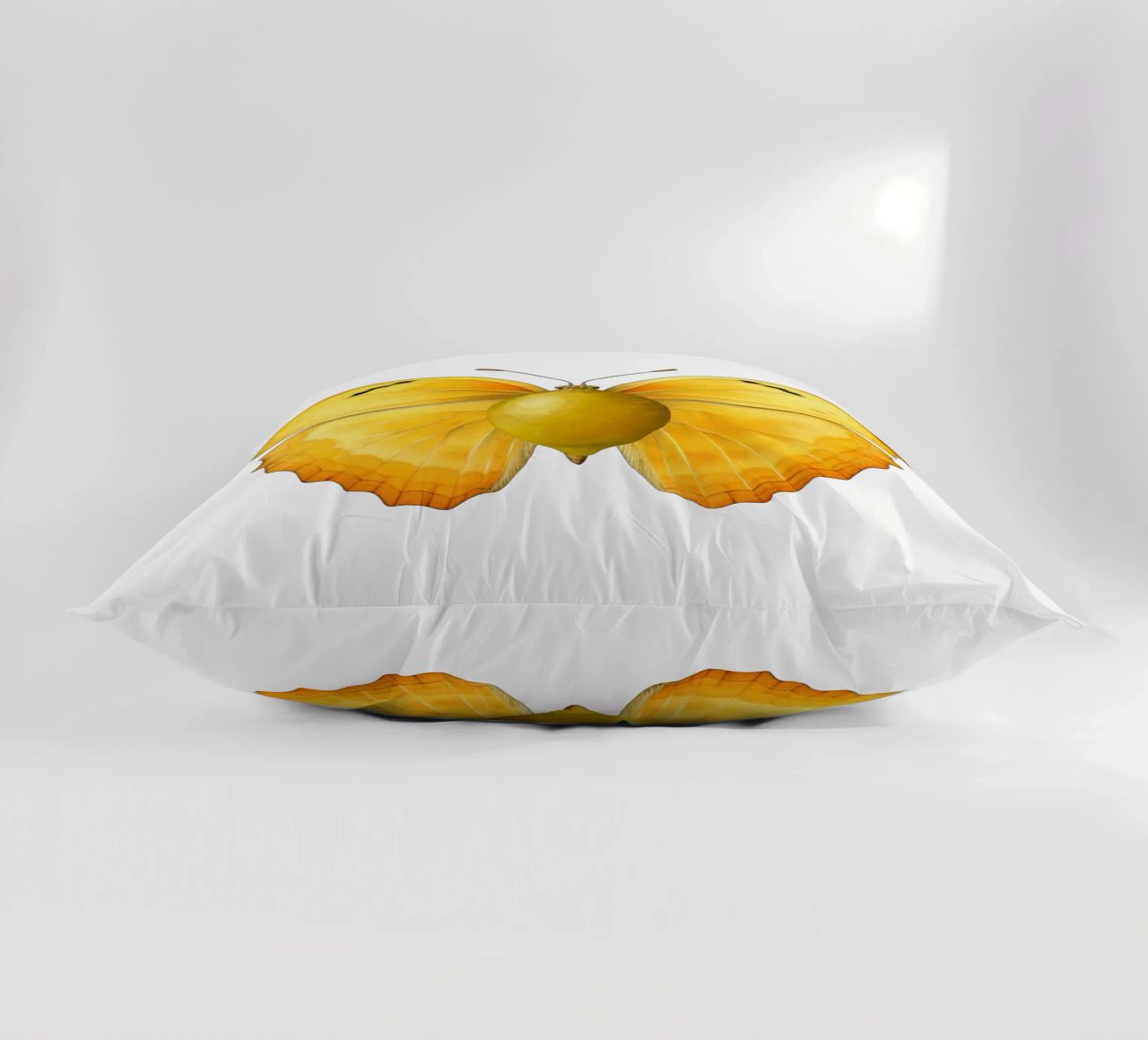 Zitrone Schmetterling mit Zitrone Körper - Transparenter Hintergrund Kissen von Stilrausch