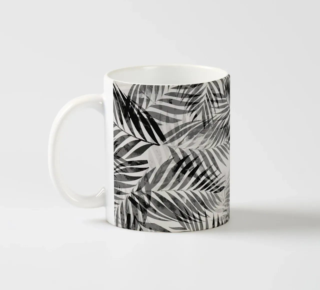 Foglie di palma in bianco e nero tazza in ceramica da SilverPegasus