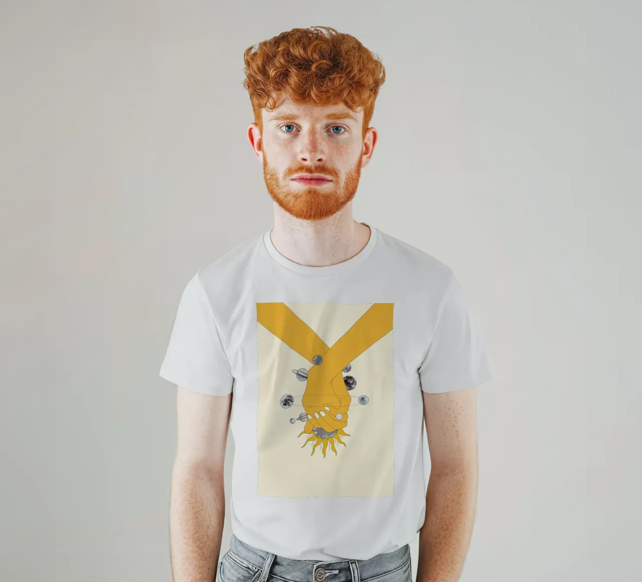 Everything Revolves Around Us t-shirt da Nadjaa